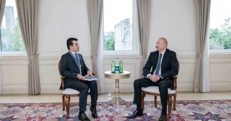 Prezident İlham Əliyev ICESCO nun Baş direktoruna “Dostluq“ ordenini təqdim edib YENİLƏNİB FOTO