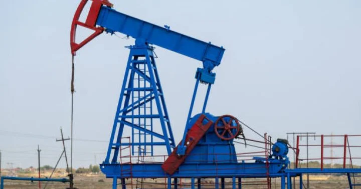 SOCAR: 1 ton neftin istehsal maya dəyəri 17 manat da artaraq 160 manatı keçib
