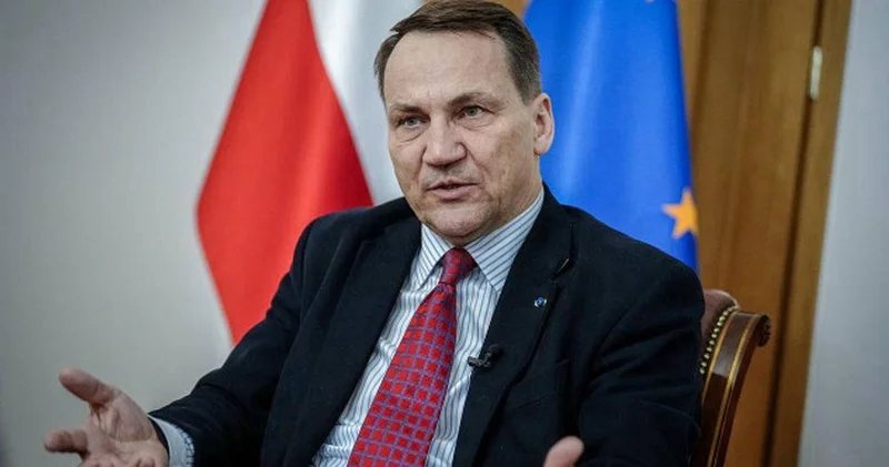 “Rusiya raketlərini Ukrayna üzərində vurmalıyıq” Polşa XİN başçısı NATO ya çağırış etdi