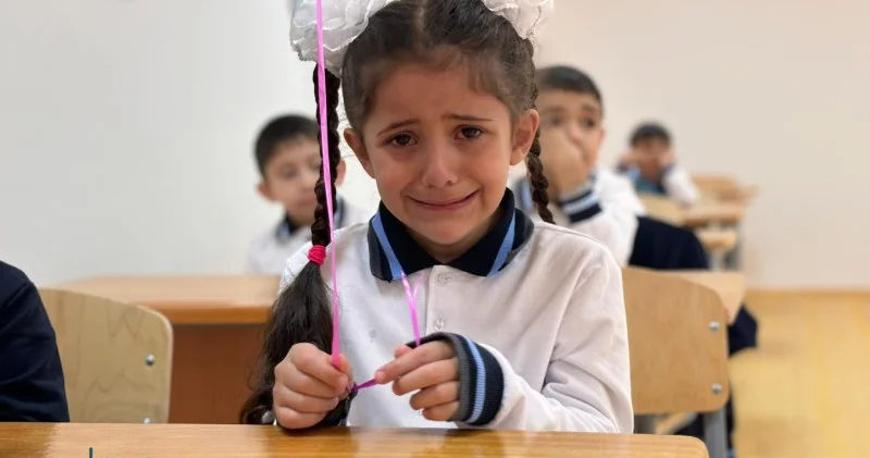 İlk zəngin sədaları altında FOTOREPORTAJ