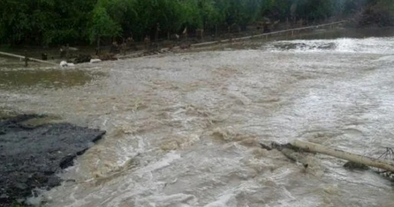 Sel və daşqınlar niyə artır?