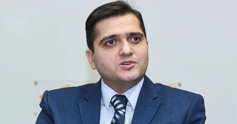 Tramp Putinlə münasibətləri tamamilə korlamaq istəmir? Elxan Şahinoğlu