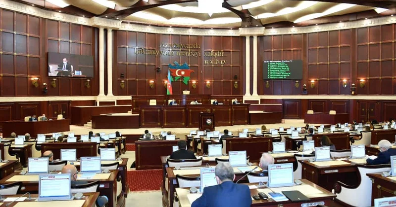 Dərman qiymətləri ilə bağlı qanuna dəyişiklik ediləcək
