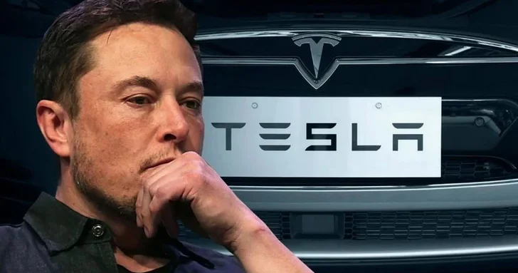 Илон Маск купил миллионы акций Tesla