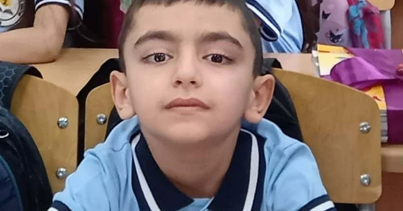 Əməkdar müəllimin I sinifə qədəm basan nəvəsi: Elə ilk dərs günü o, bizi bir ana, bir müəllim... FOTOLAR
