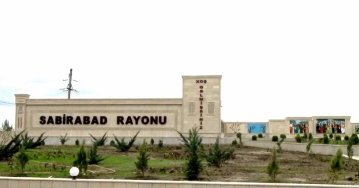 Sabirabadda tükürpədən qətl: Söyüşə görə başını kəsib bədənindən ayırdı