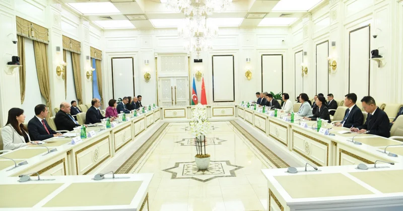Azərbaycan və Çin parlamentləri arasında əməkdaşlığa dair müzakirə aparılıb