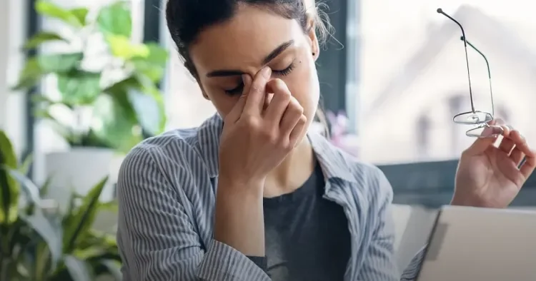 Baş ağrısının əsas səbəbi əzələ gərginliyidir
