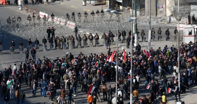 İranlılar onlarla şəhərdə kütləvi aksiya keçirdi