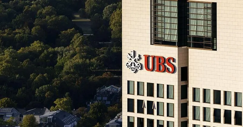 Крупнейший швейцарский банк UBS может переехать в США