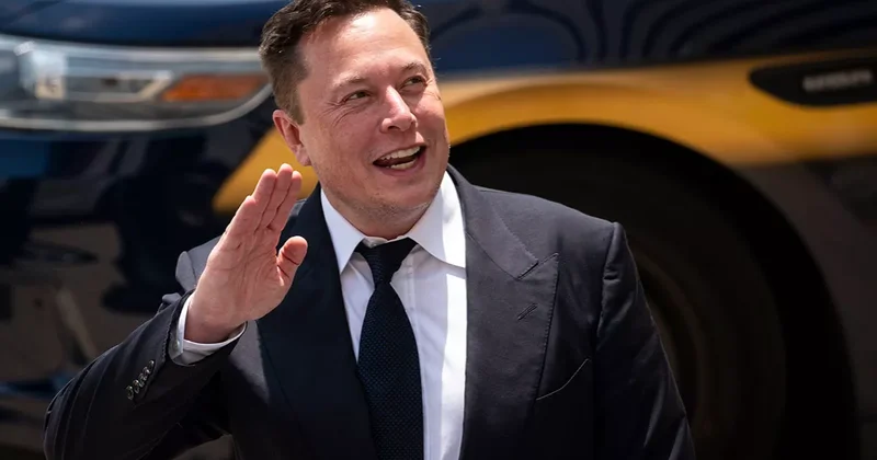 Маск инвестировал миллиард долларов в акции Tesla