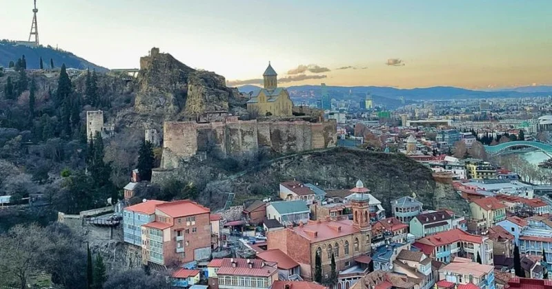 Gürcüstanda əmlak vergisi həddi artacaq