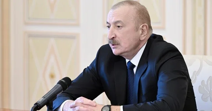 Heç kimin qabağında baş əymirik və əyməyəcəyik!