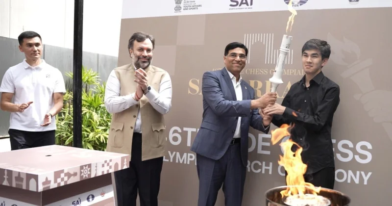 Ümumdünya Şahmat Olimpiadasının məşəlinin estafeti Özbəkistana ötürülüb