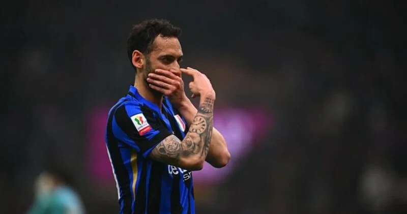 Hakan Çalhanoğlu zədələndi