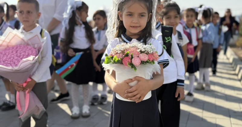 Şükürbəyli kənd tam orta məktəbində 33 ildən sonra ilk zəng çalınıb FOTOLAR
