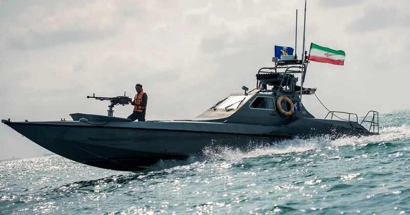 CENTCOM SEPAH a məxsus 2 kateri məhv etdi