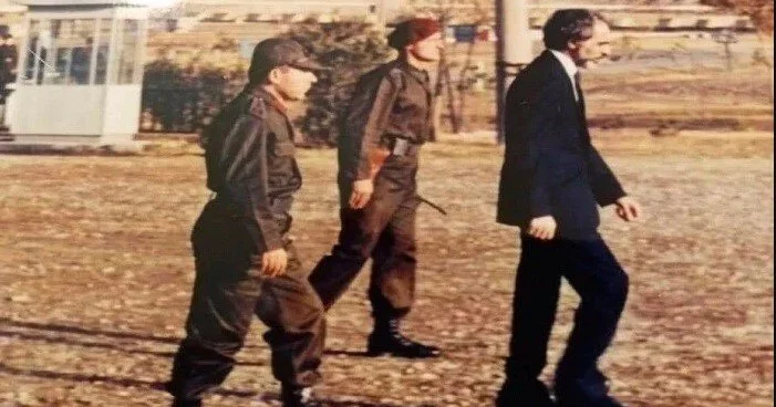 Elçibəyin bu fotosu haqda ilginc detallar: Kozinoğlu Bakıya niyə gəlmişdi? Köməkçisi sirləri açır