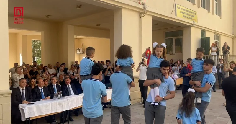 Birincilərin ilk zəng həyəcanı VİDEOREPORTAJ
