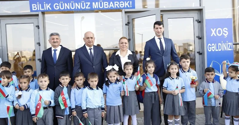 Qarabağda ilk dəfə Bilik Gününü qeyd edən MƏKTƏBLƏR