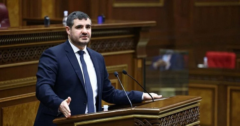Ermənistan parlamentində gərginlik: Erməniləri “Daşnaksütyun” zəhərləyib, onu kökündən kəsməliyik