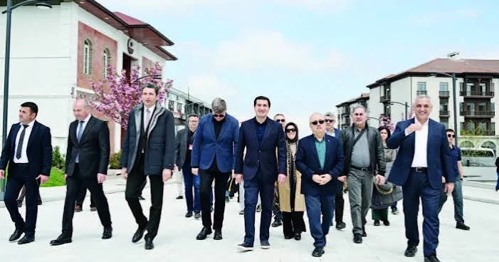 Diplomatik səfərlər Azərbaycanın postmünaqişə reallıqlarını dünyaya təqdim edir MİLLƏT VƏKİLİ