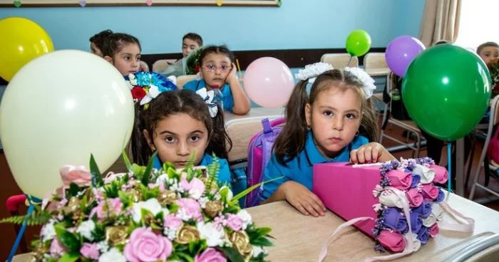 Bu gün 1,6 milyon şagird təhsilə başladı