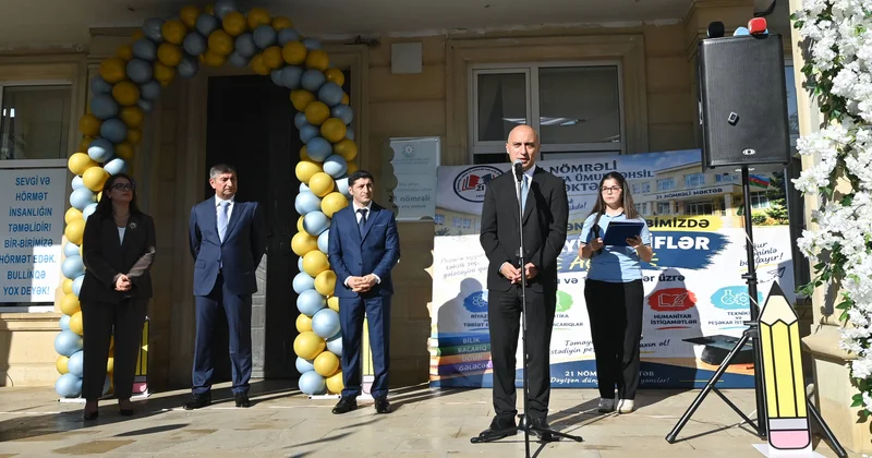 Nazir Bilik Günündə bu məktəbdə oldu Yeni tədris modeli başladı