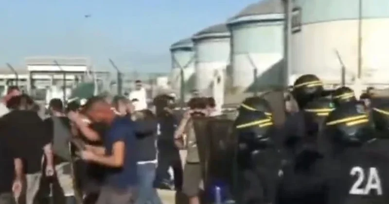 Qiymət artımı küçələri qarışdırdı Polis sərt müdaxilə etdi