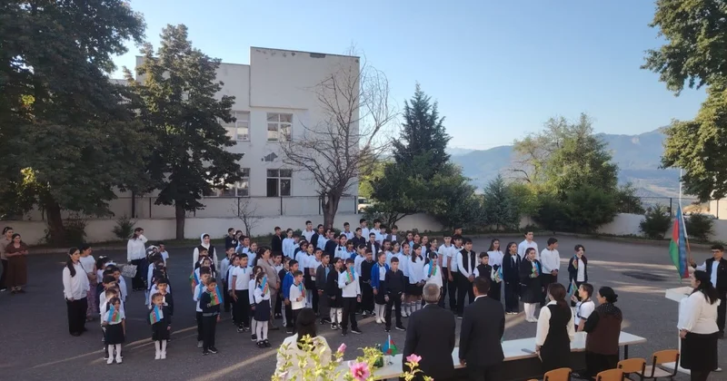 34 ildən sonra: Xocalının Təzəbinə kəndində yeni dərs ili başlayıb