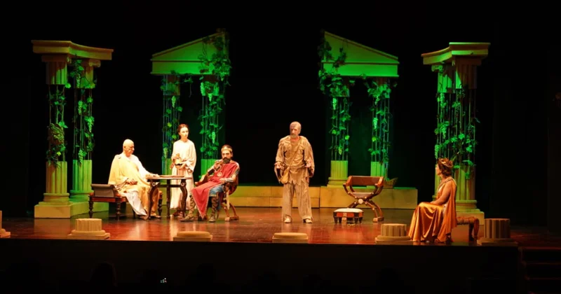 Şəki Dövlət Dram Teatrı yeni mövsümə “Ezop” tamaşası ilə başlayıb