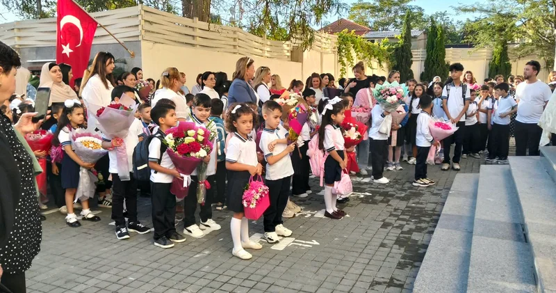 İlk zəng, ilk həyəcan: bizim 1 cilər REPORTAJ