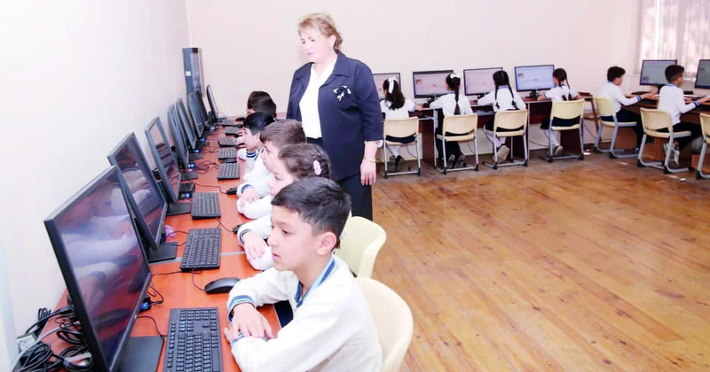 Məktəblər də süni intellekt inqilabına qoşulur