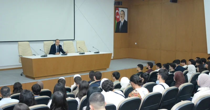 Aqil Şirinov: Tələbələr akademik biliklərlə yanaşı, şəxsi və peşəkar inkişafa da diqqət yetirməlidirlər