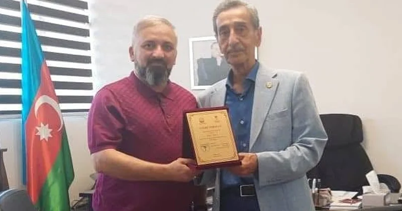 Ağdam Dövlət Dram Teatrının rejissoru Racu Şıxlı mükafatlandırıldı