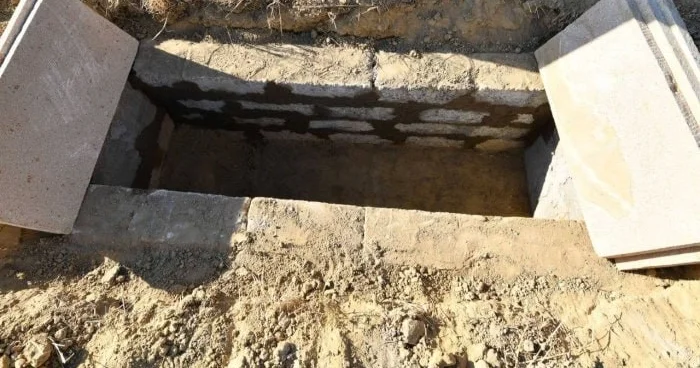 İnsan vəfat etdikdə, öz həyətində dəfn edilə bilər? Vacib QAYDALAR