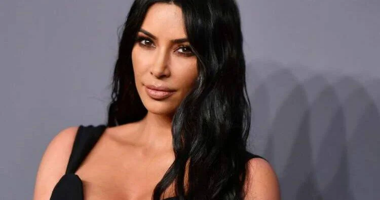 Fransa məhkəməsi Kim Kardaşyanı 1 avro cərimələdi...