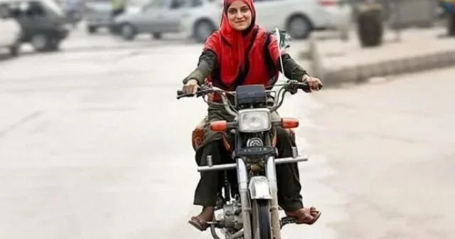 İranda qadın motosiklet sürücülərinə qarşı tədbir görülməsi tələb edildi
