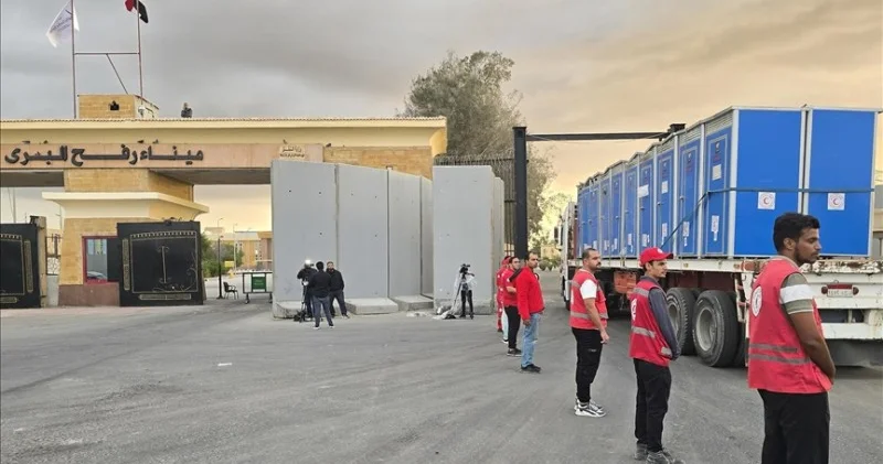 İsrail HƏMAS la razılaşmadan sonra Rəfah sərhəd keçid məntəqəsini açır