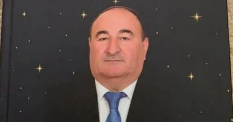 Əlizadə Nurinin Ulduz ətri adlı yeni kitabı çapdan çıxıb