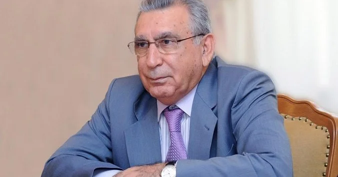 Ramiz Mehdiyev vəzifədə olarkən onu kimlər Allah hesab edib?