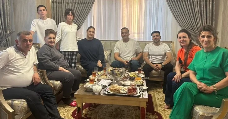 Gülyanaq Türkmənistanın Xalq artistini evində qonaq etdi Fotolar