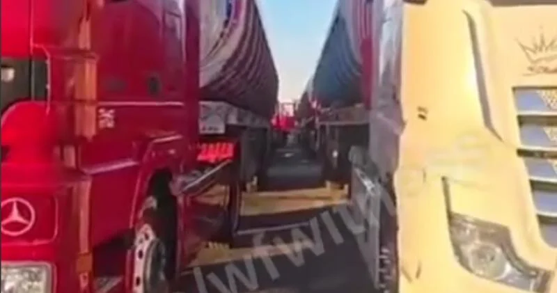 В Газу прибудут сотни грузовиков с гумпомощью ВИДЕО