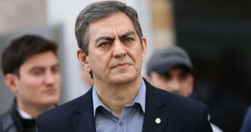 Əli Kərimli foto yaydı, kollaj imiş həmkarı rüsvay etdi