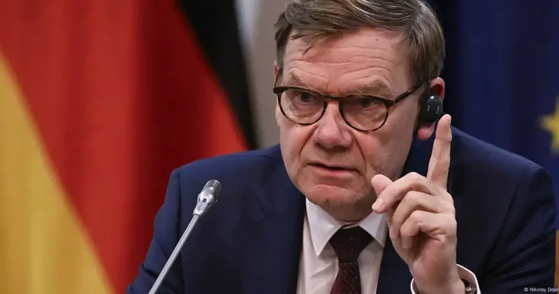 “Almaniya Çini beynəlxalq qaydaları sarsıtmaqda ittiham edib“ “Deutsche Welle“