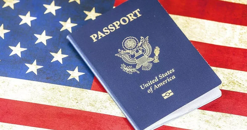 Паспорт США впервые за несколько лет выбыл из десятки сильных