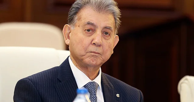 Vaxtı ilə Ramiz Mehdiyevi tərifləyən Akif Əlizadə: “Onu yıxıb sürümək də olar, amma...”