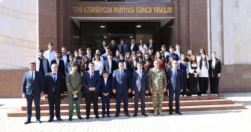 YAP Nizami rayon təşkilatının əməkdaşları və fəalları Gəncə şəhərinə səfər ediblər