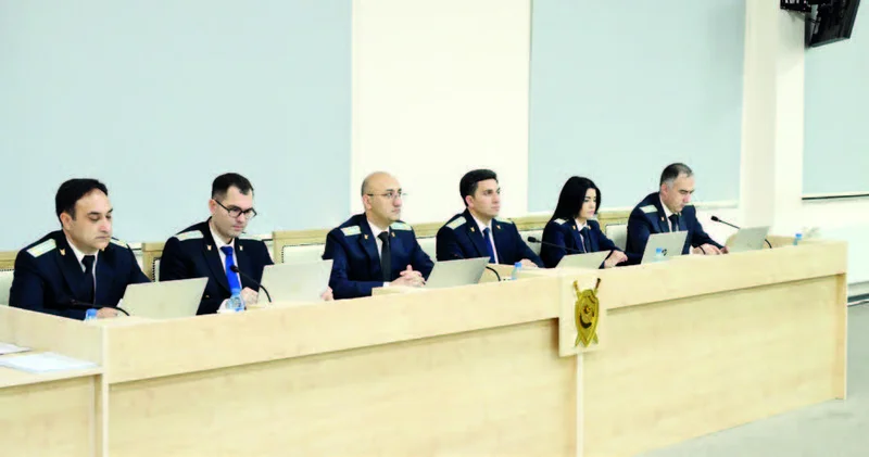 Zərərçəkmişlər təqsirləndirilənləri ittiham edirlər