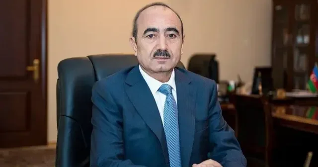 Əli Həsənov Ramiz Mehdiyev məsələsinə münasibət bildirib